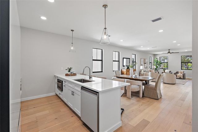 429 11TH AVENUE S, St Petersburg, FL 33701