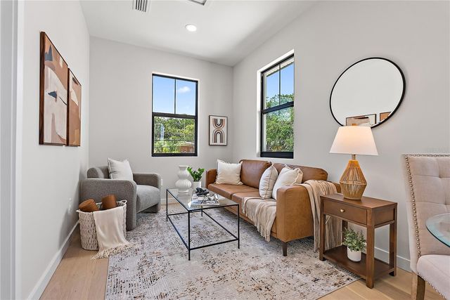 429 11TH AVENUE S, St Petersburg, FL 33701