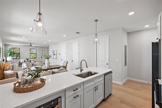 429 11TH AVENUE S, St Petersburg, FL 33701