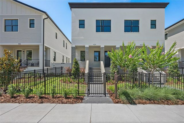 429 11TH AVENUE S, St Petersburg, FL 33701