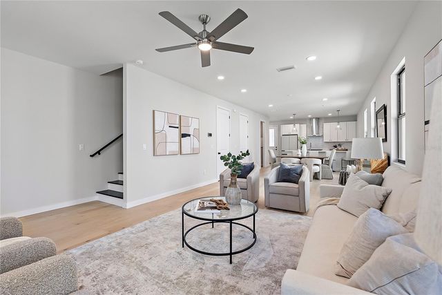 429 11TH AVENUE S, St Petersburg, FL 33701