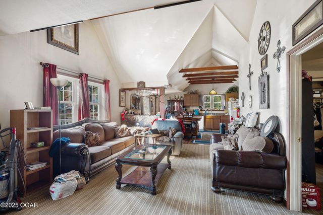 102 N Winfield Avenue, Joplin, MO 64801