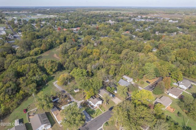 102 N Winfield Avenue, Joplin, MO 64801