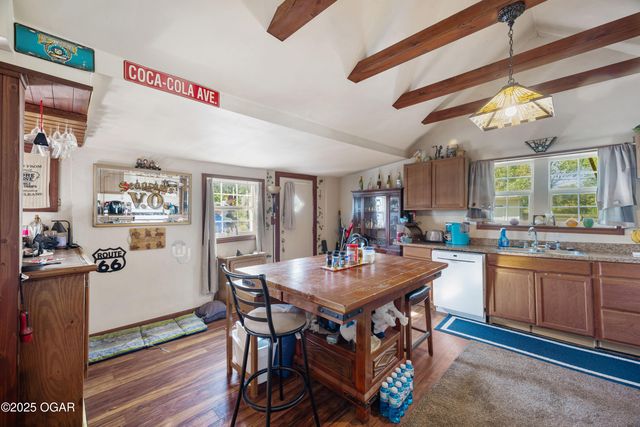 102 N Winfield Avenue, Joplin, MO 64801