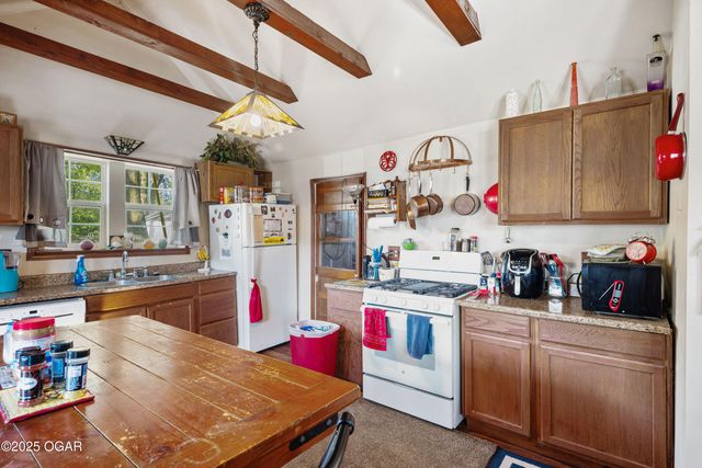 102 N Winfield Avenue, Joplin, MO 64801