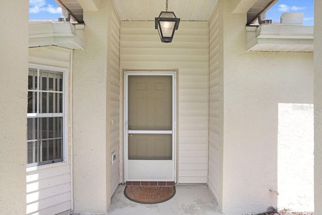 2418 NEW HAVEN CIRCLE 83, Sun City Center, FL 33573