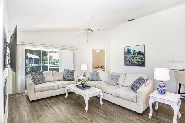 2418 NEW HAVEN CIRCLE 83, Sun City Center, FL 33573