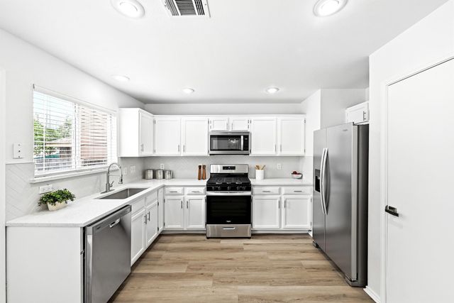 1812 Southwestern TRL, Round Rock, TX 78664