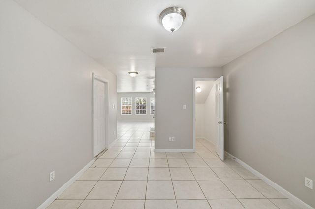 4930 S Cancun Drive, Houston, TX 77045