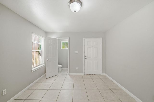 4930 S Cancun Drive, Houston, TX 77045