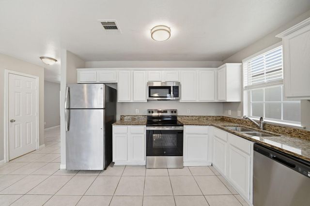 4930 S Cancun Drive, Houston, TX 77045