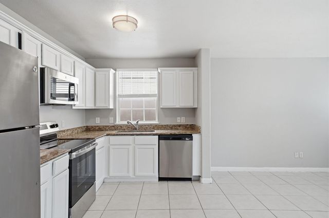 4930 S Cancun Drive, Houston, TX 77045