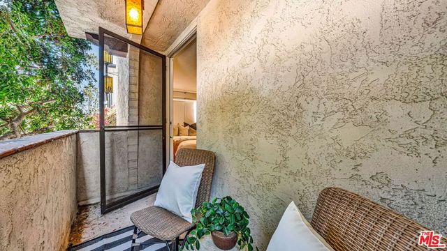 1130 9th Street 1, Santa Monica, CA 90403