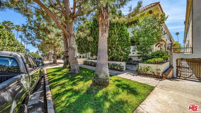 1130 9th Street 1, Santa Monica, CA 90403