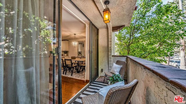 1130 9th Street 1, Santa Monica, CA 90403