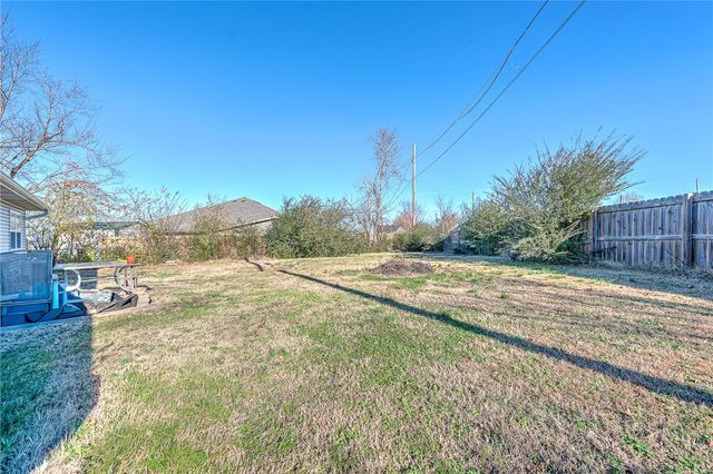 503 12th Street, Rogers, AR 72756