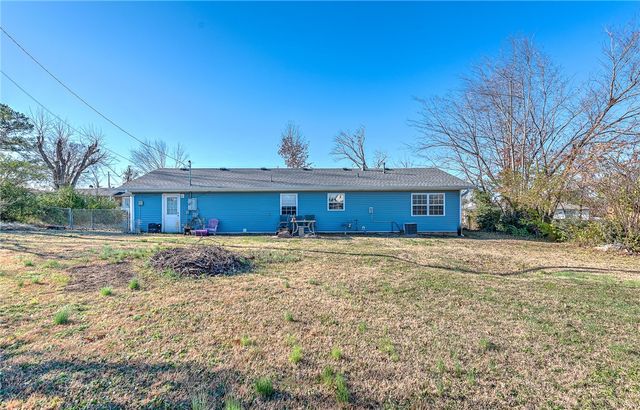 503 12th Street, Rogers, AR 72756