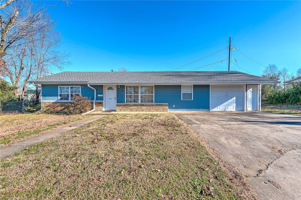 503 12th Street, Rogers, AR 72756