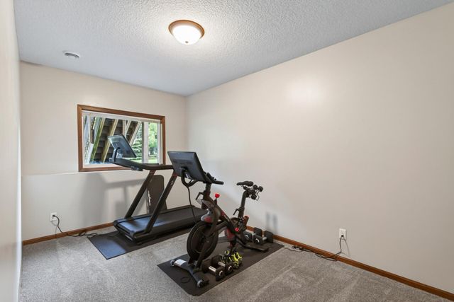 656 Lake Ridge Drive, Woodbury, MN 55129