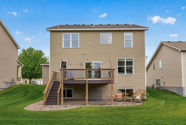 656 Lake Ridge Drive, Woodbury, MN 55129