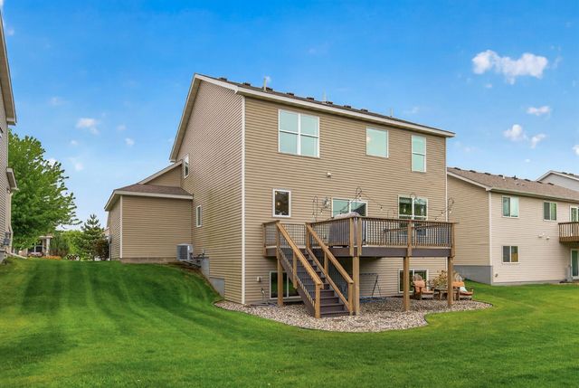 656 Lake Ridge Drive, Woodbury, MN 55129