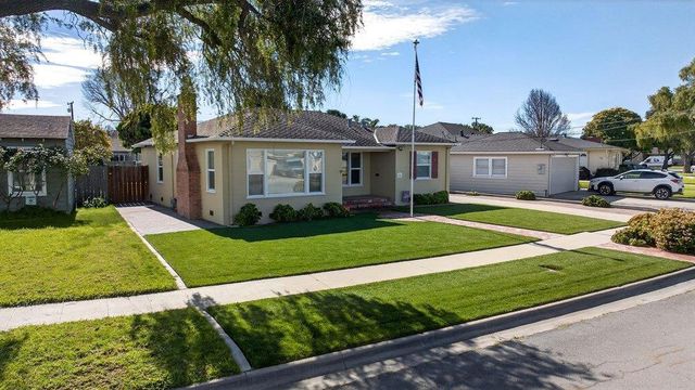 14 San Juan Drive, Salinas, CA 93901