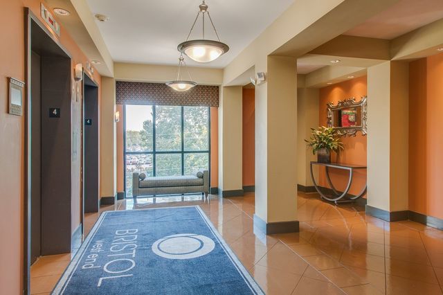 3000 Vanderbilt Pl Apt 445, Nashville, TN 37212