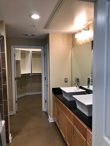 3000 Vanderbilt Pl Apt 445, Nashville, TN 37212