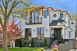 6022 N Ionia Avenue, Chicago, IL 60646