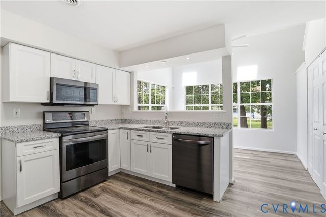 14221 Bermuda Point Ct, Chester, VA 23836