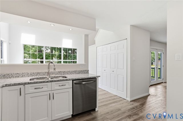 14221 Bermuda Point Ct, Chester, VA 23836