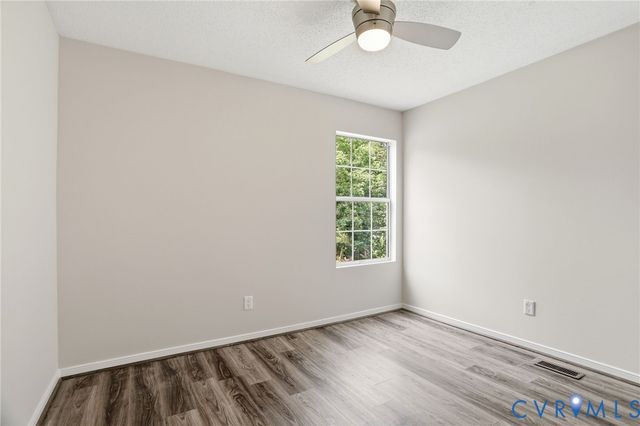 14221 Bermuda Point Ct, Chester, VA 23836