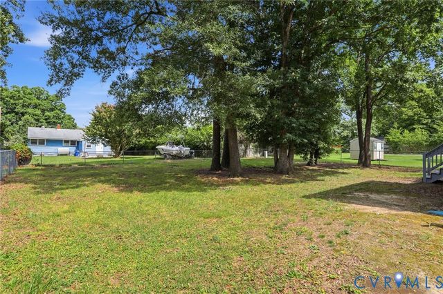 14221 Bermuda Point Ct, Chester, VA 23836
