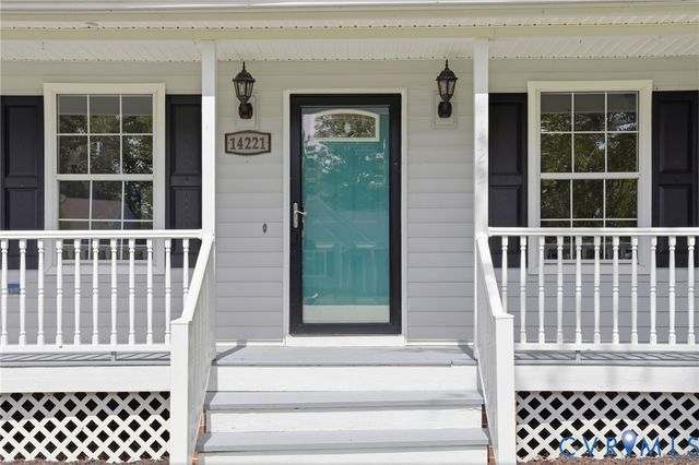 14221 Bermuda Point Ct, Chester, VA 23836
