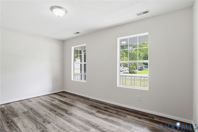 14221 Bermuda Point Ct, Chester, VA 23836