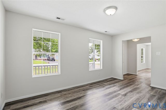 14221 Bermuda Point Ct, Chester, VA 23836