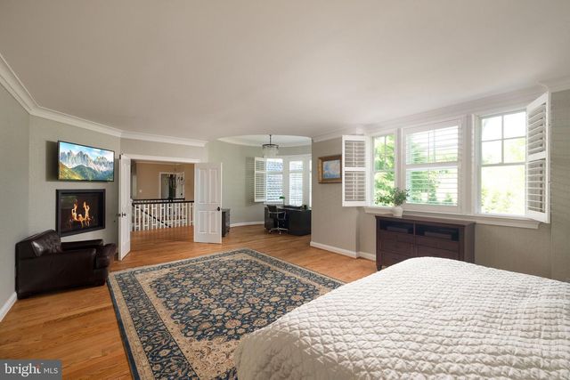 502 RIVER BEND RD, Great Falls, VA 22066