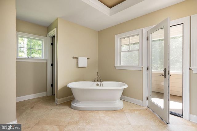 502 RIVER BEND RD, Great Falls, VA 22066