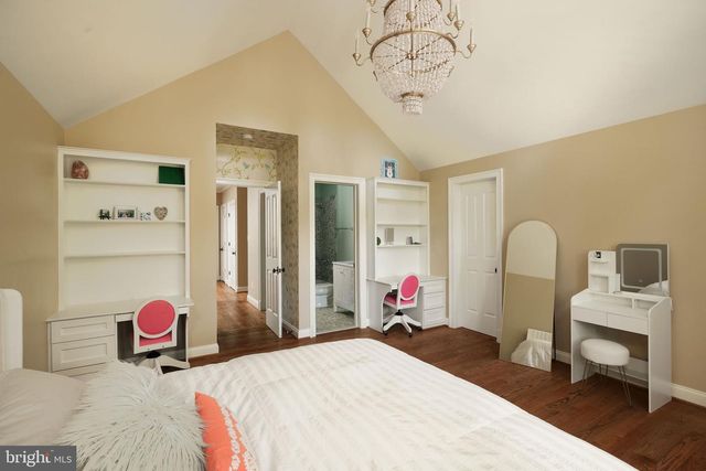 502 RIVER BEND RD, Great Falls, VA 22066