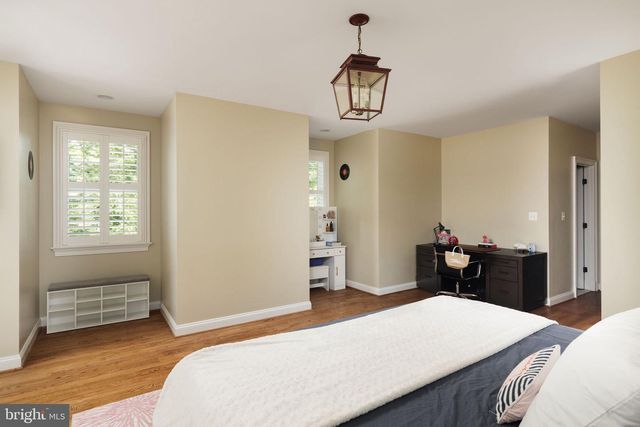 502 RIVER BEND RD, Great Falls, VA 22066