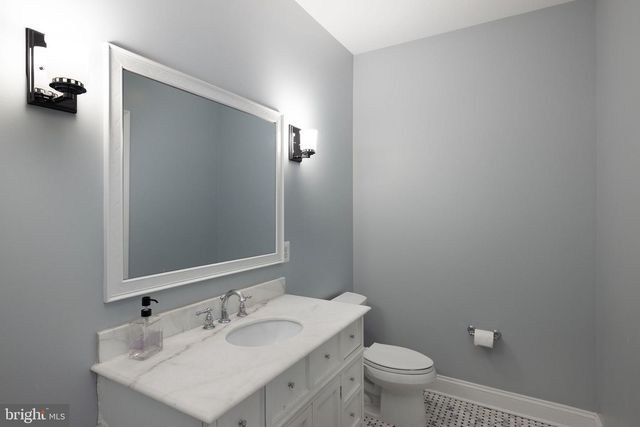 502 RIVER BEND RD, Great Falls, VA 22066