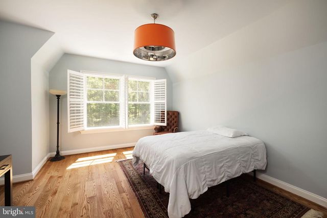502 RIVER BEND RD, Great Falls, VA 22066