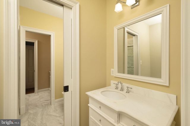 502 RIVER BEND RD, Great Falls, VA 22066