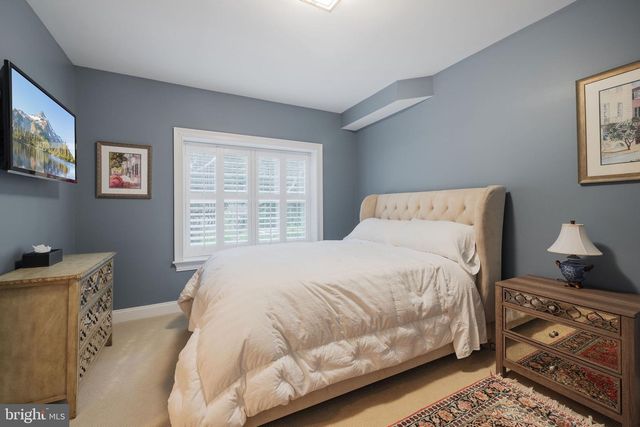 502 RIVER BEND RD, Great Falls, VA 22066