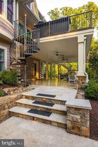 502 RIVER BEND RD, Great Falls, VA 22066
