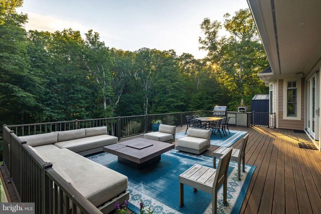 502 RIVER BEND RD, Great Falls, VA 22066