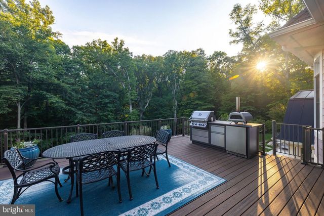 502 RIVER BEND RD, Great Falls, VA 22066