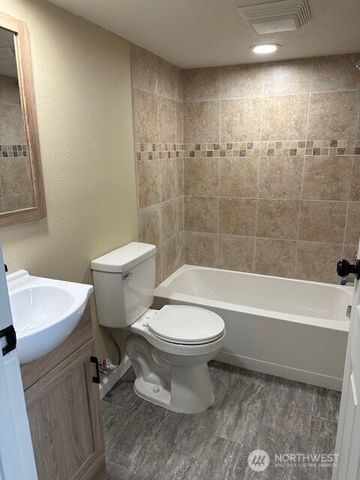 317 17th Avenue, Longview, WA 98632