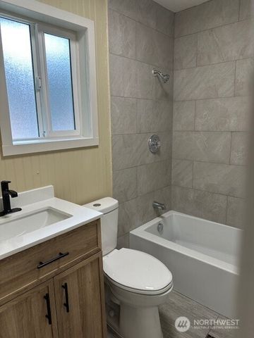 317 17th Avenue, Longview, WA 98632