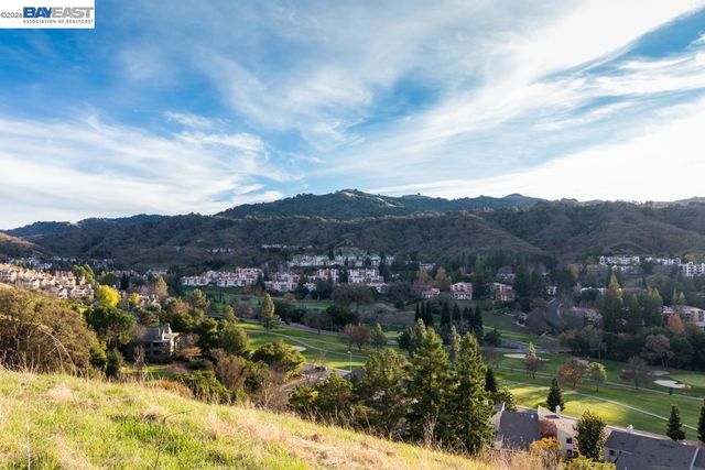 1301 Leisure Lane 6, Walnut Creek, CA 94595